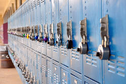 Locker-Thumb